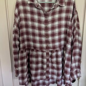 American Eagle Super Soft Ruffle Plaid Flannel Shirt Size Large - Maroon & White